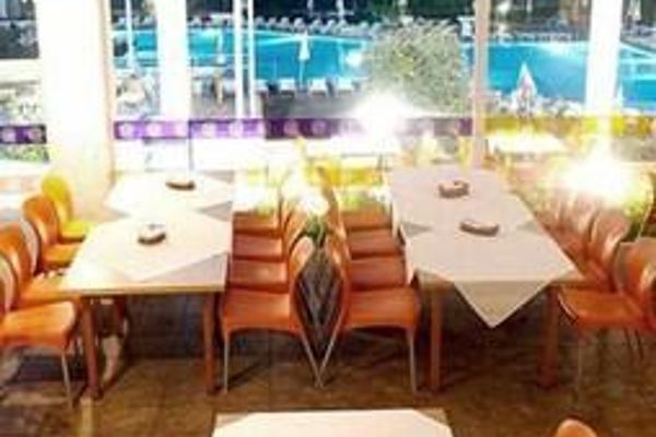 Hotel .Com (Albena)